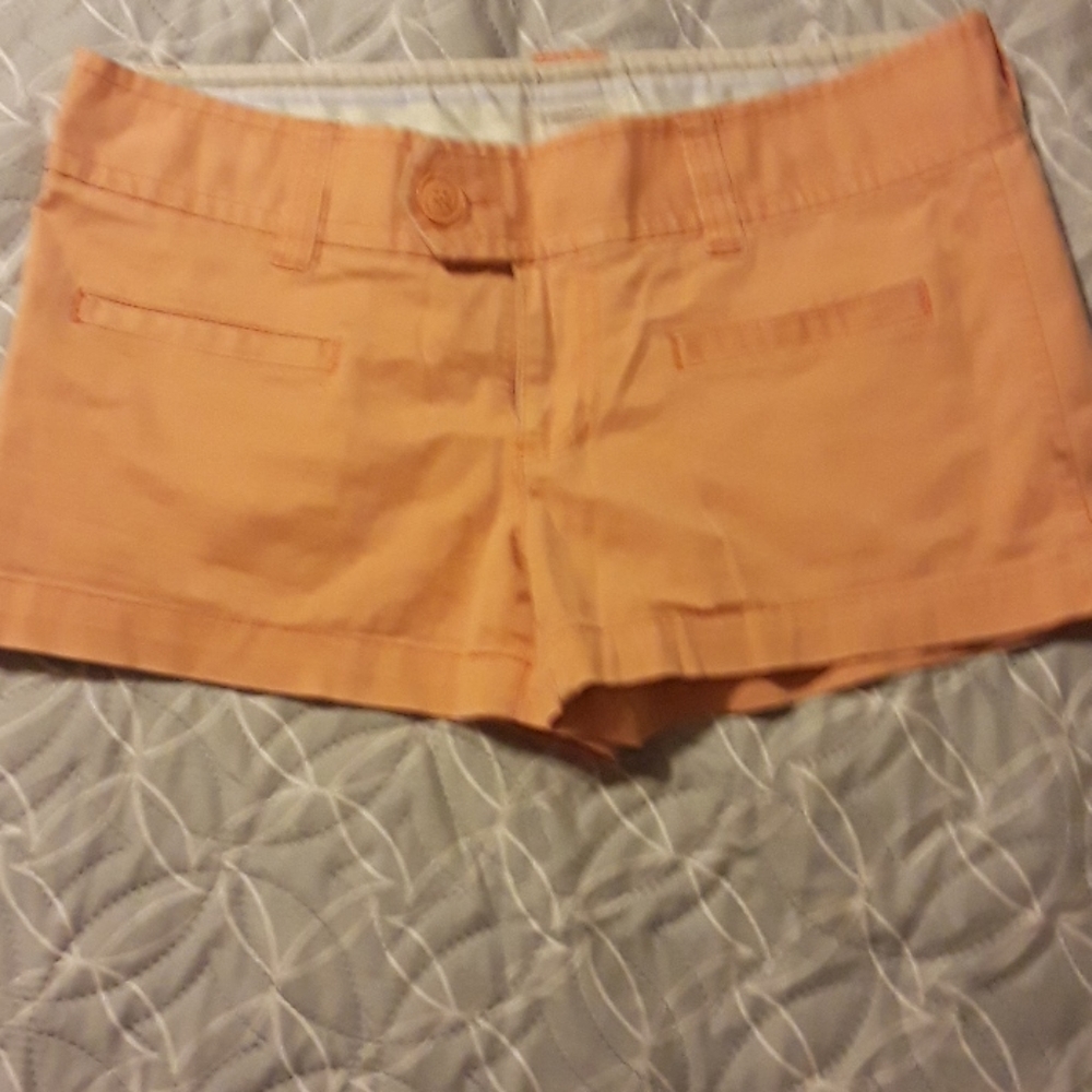 American Eagle Outfitters coral shorts